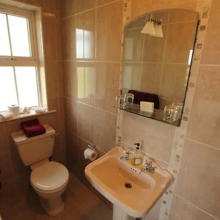 Trildoon House 4*