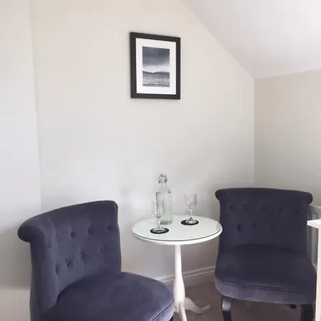 Trildoon House 4*